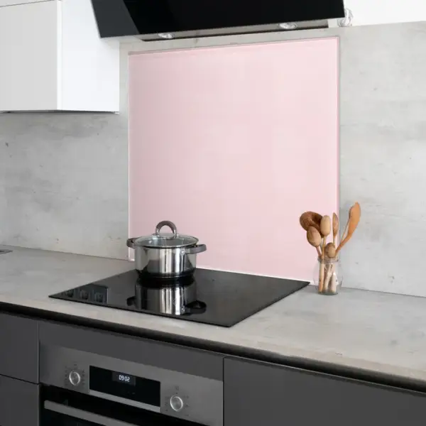 6mm Toughened Painted Kitchen Glass Splashback – Pink (X30R65A Valspar)