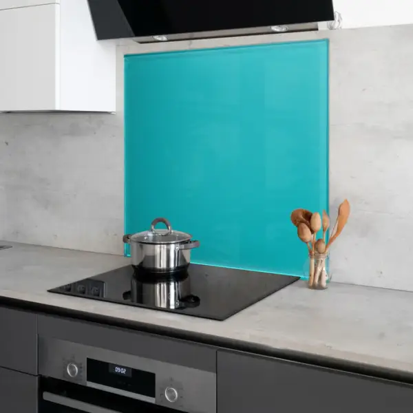 6mm Toughened Painted Kitchen Glass Splashback – Teal, Pantone 7467C